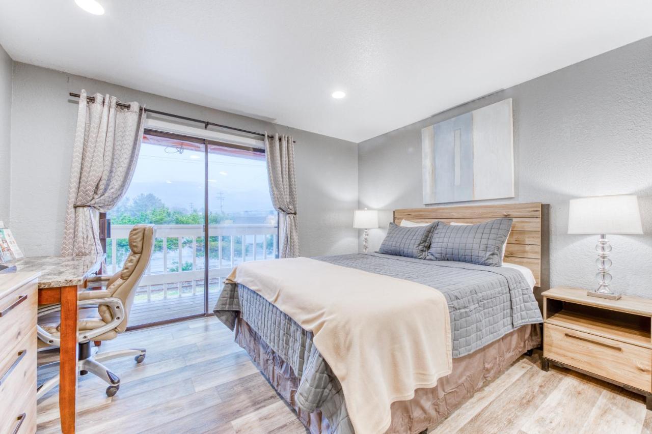 Sea Treasures Inn #211 & #212 Rockaway Beach Buitenkant foto